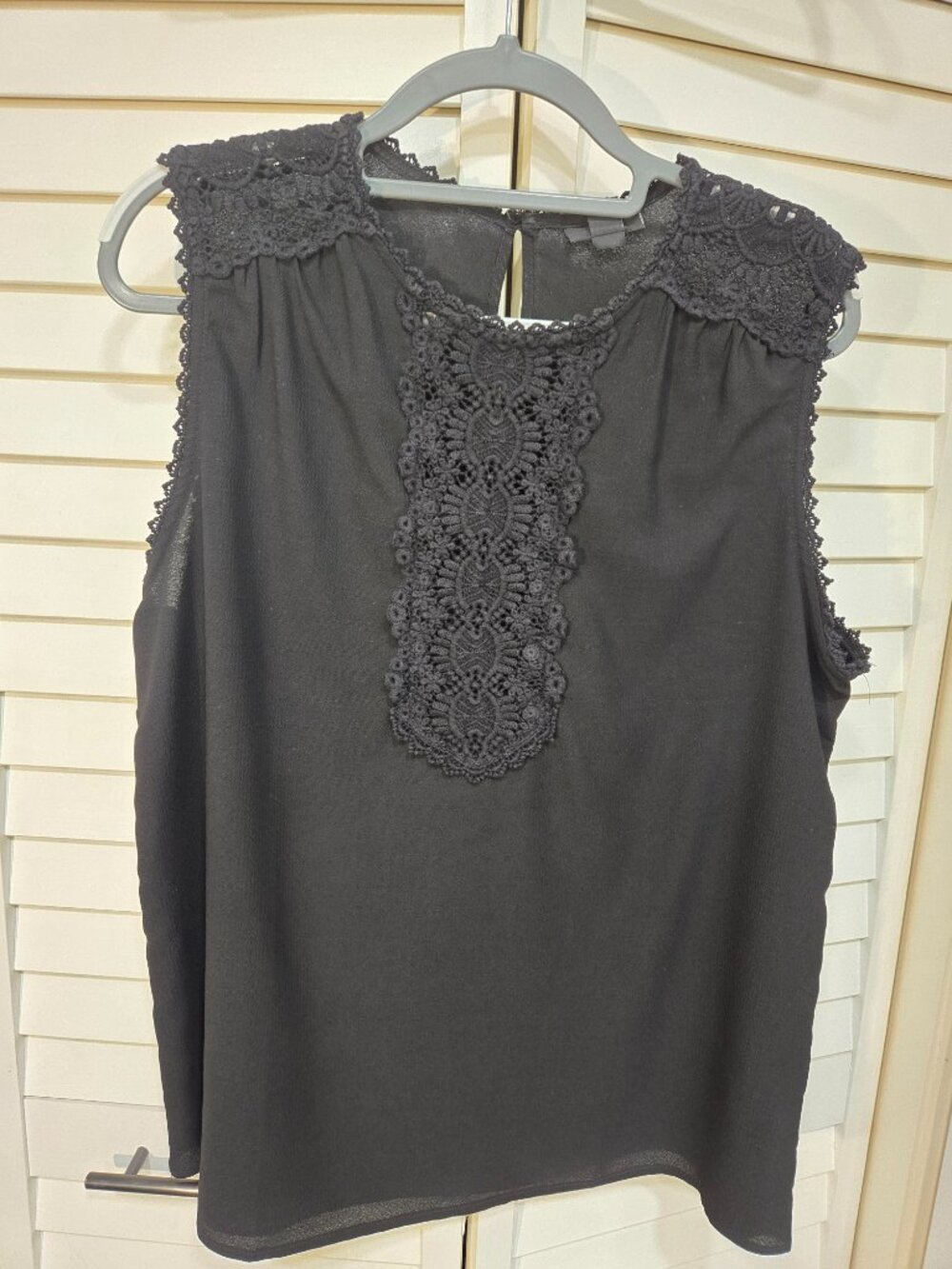Black Polyester top, 1X, Halogen, sleeveless